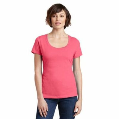 DM106L District Women's Perfect Weight Scoop Tee